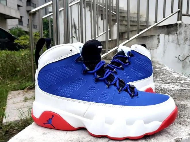 Baskets Air Jordan 9 blue white red
