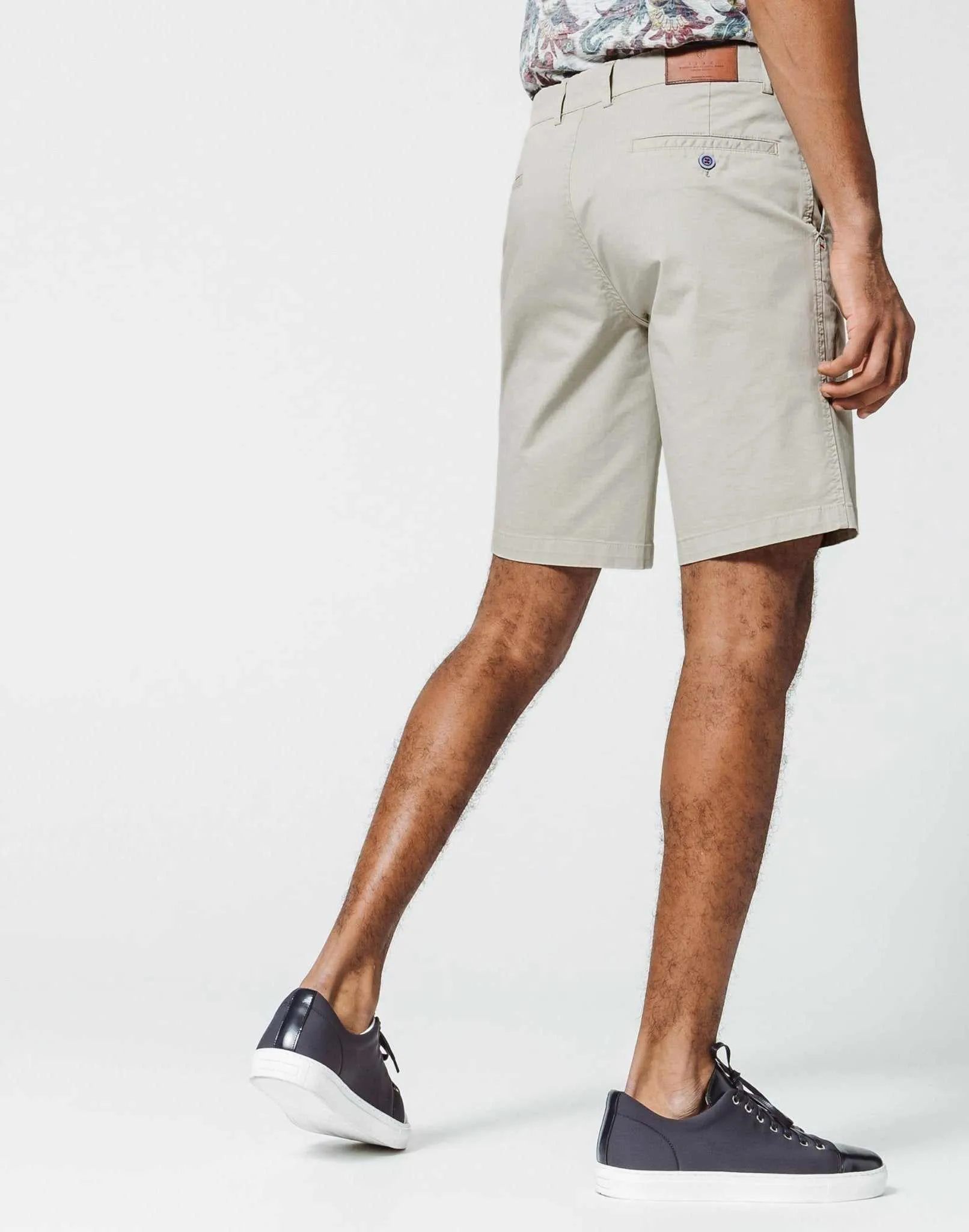 Bermuda Urbain Mastic