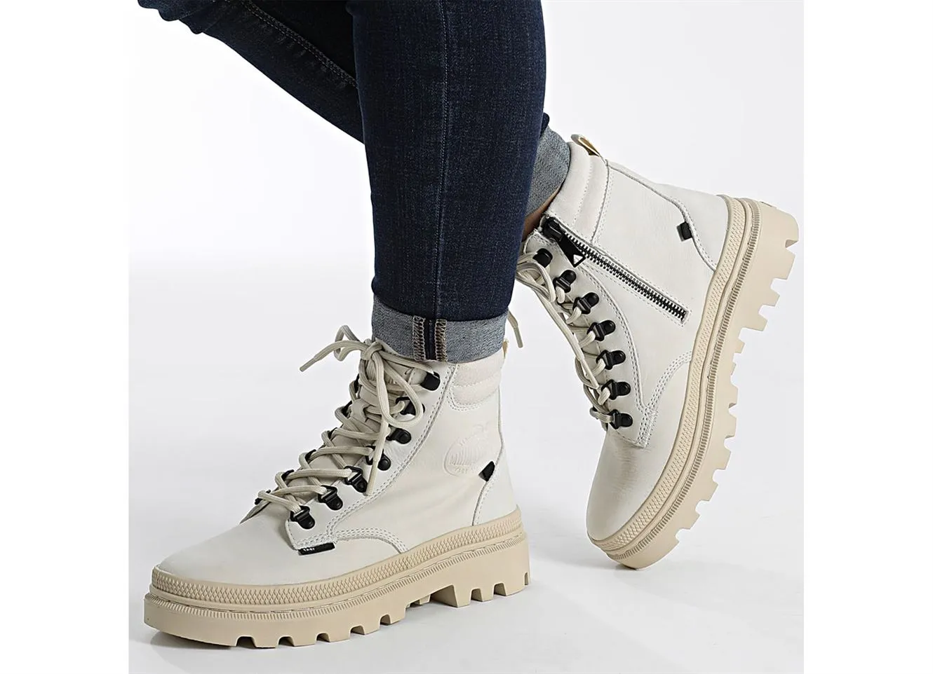 bottines et boots Palladium  Pallatrooper hkr blanc 