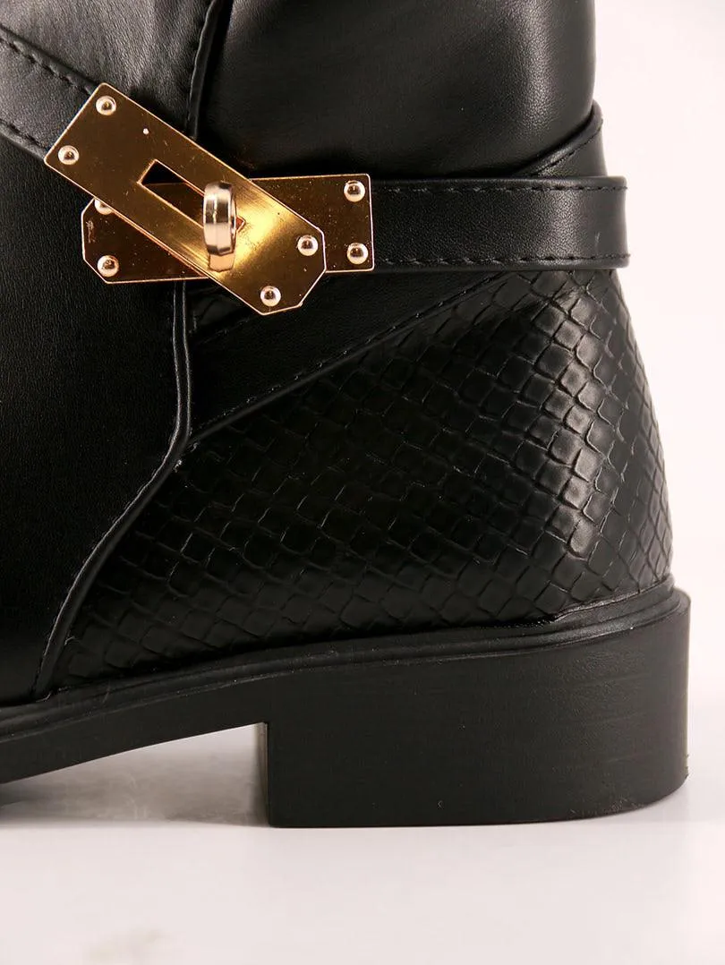 Bottines à details doré en simili croco
