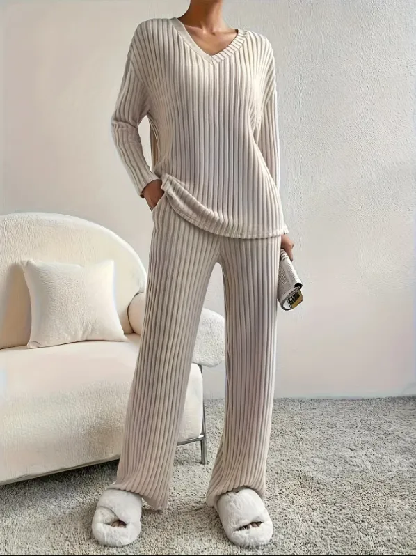 Ensemble d'hiver douillet en tricot à col en V pour femmes