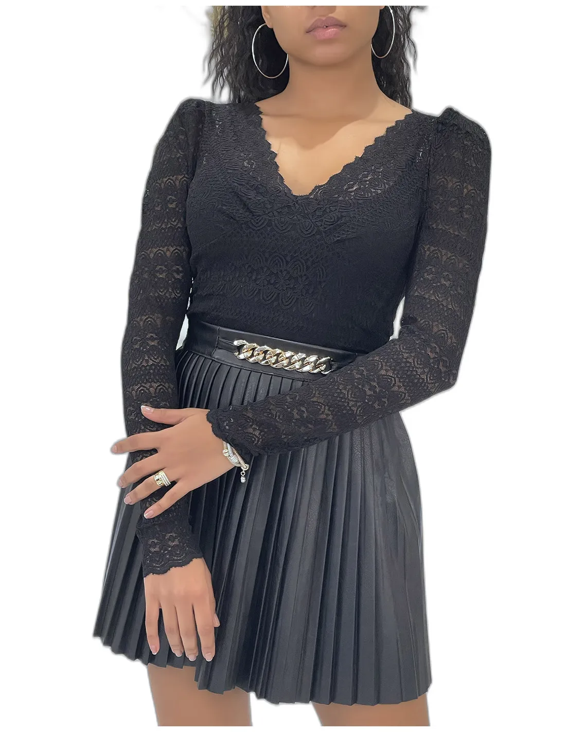 Haut col V noir en dentelle