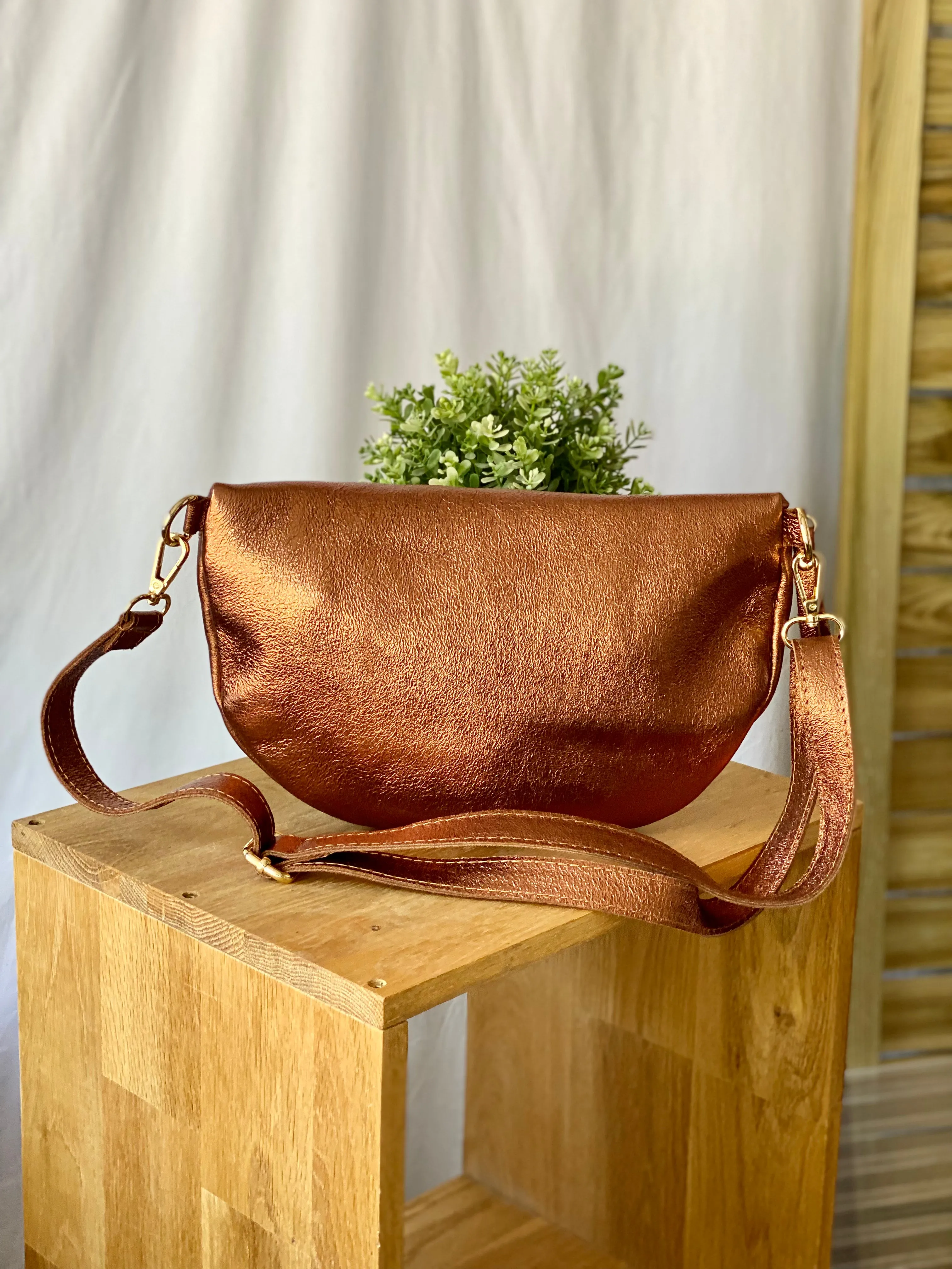 Sac banane XL en cuir irisé 30cm - JANIS - Camel